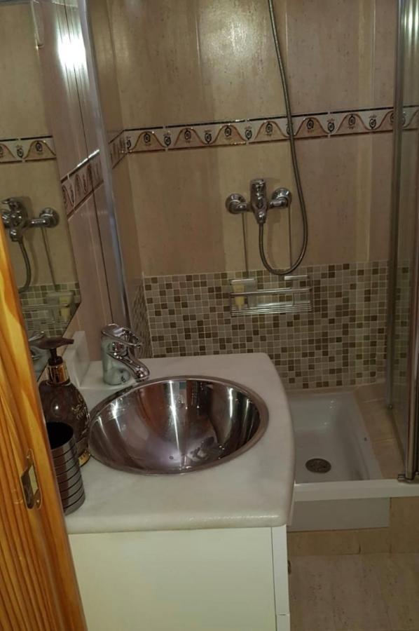 Piso De Alquiler Comodo Y A 5 Min De Atocha Madrid Eksteriør bilde